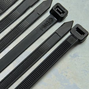 TieWrap - Zwart 300 x 4,8 mm